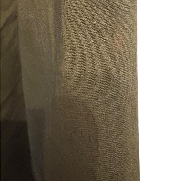 Forever 21 Olive Green Button Down Shirt with side slits - Picture 5 of 8